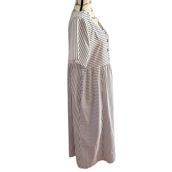 Zolucky Women's Midi Dress Sz Large White w/ Gray Pin Stripes Side Pockets Soft - Picture 4 of 12